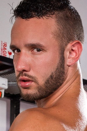 Photo of Aaron Steele from the Latest Netflix gallery