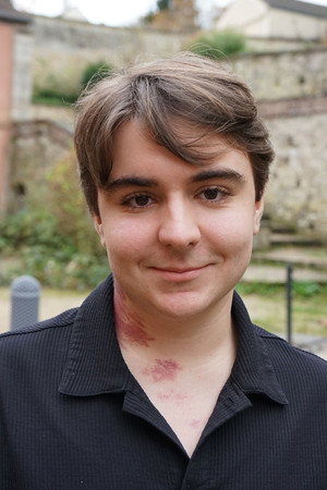 Photo of Thomas Levey from the Latest Netflix gallery