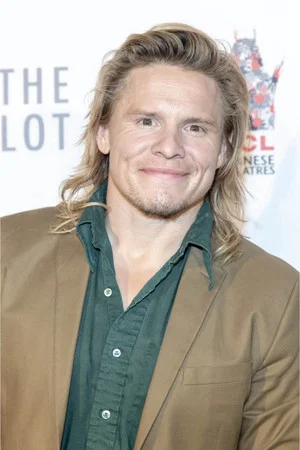 Tony Cavalero photo