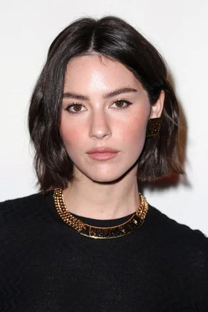 Photo of Gracie Abrams from the Latest Netflix gallery