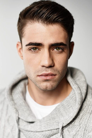Photo of Lester Ellis Jr. from the Latest Netflix gallery