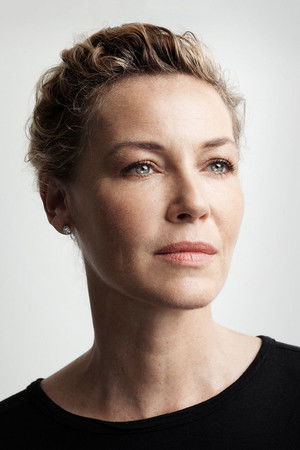 Connie Nielsen photo