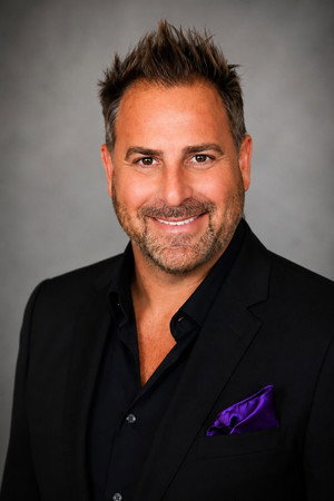Photo of Evan Scott Golden from the Latest Netflix gallery