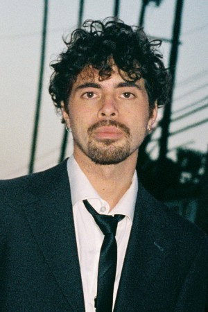 Photo of James J. Robinson from the Latest Netflix gallery