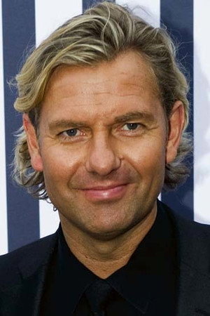 Photo of Joe Labero from the Latest Netflix gallery