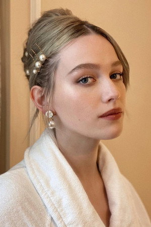 Victoria Pedretti photo