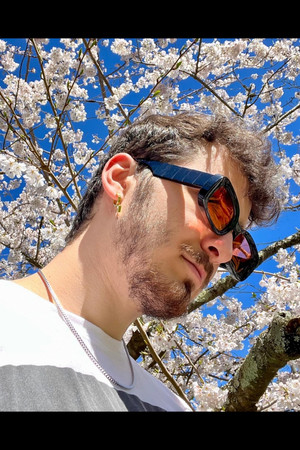Photo of Kajwan Alavi from the Latest Netflix gallery