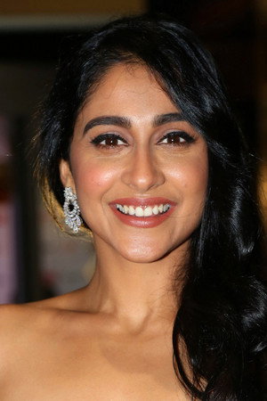 Regina Cassandra photo