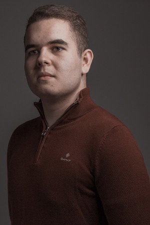 Photo of Bálint Győrfi from the Latest Netflix gallery