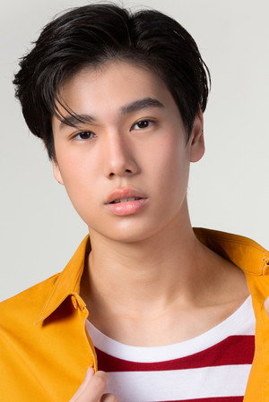 Phuwin Tangsakyuen photo