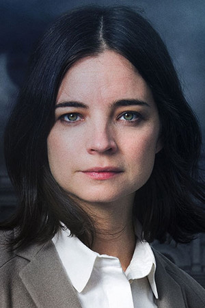 Louise Peterhoff photo