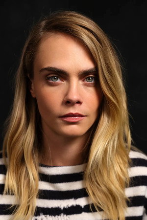 Cara Delevingne photo