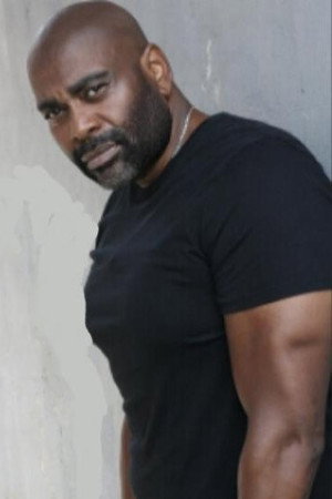 Photo of Glenn Magee from the Latest Netflix gallery