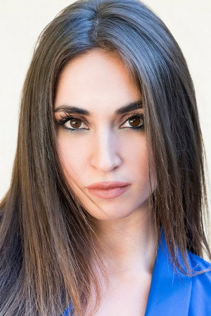 Photo of Nihan Gur from the Latest Netflix gallery