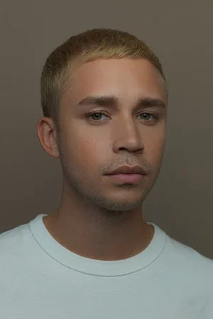 Photo of Jeremy McClain from the Latest Netflix gallery
