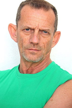 Ezra Buzzington photo