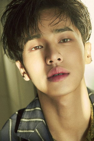 Lee Gi-kwang photo