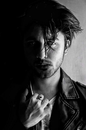 Photo of Nick Cause from the Latest Netflix gallery