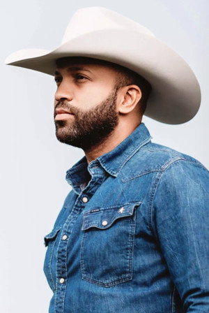 Photo of Coffey Anderson from the Latest Netflix gallery