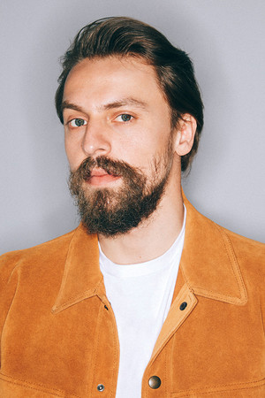 Metin Akdülger photo