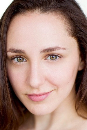 Photo of Lauren Patten from the Latest Netflix gallery