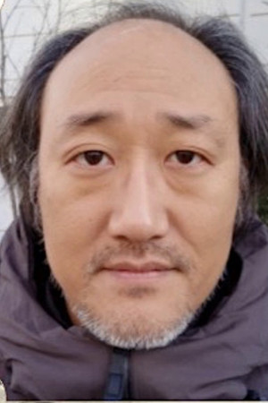 Photo of Lee Dong-hee from the Latest Netflix gallery