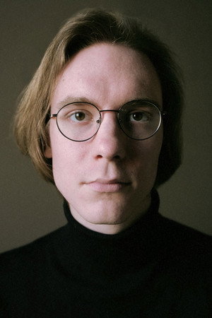 Photo of Kyle Odefey from the Latest Netflix gallery