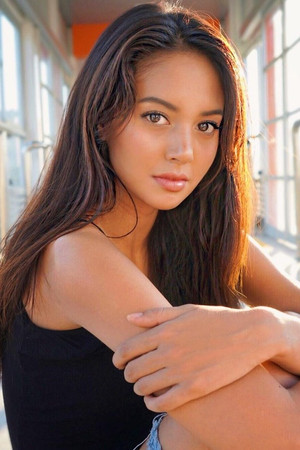 Aurélie Moeremans photo