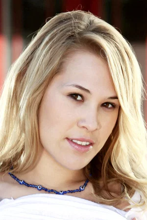 Photo of Kimberly Kiss from the Latest Netflix gallery