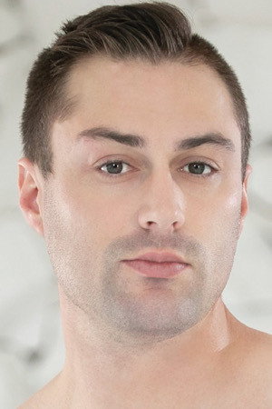 Photo of Damien White from the Latest Netflix gallery