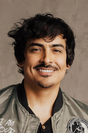 Robbie Daymond photo