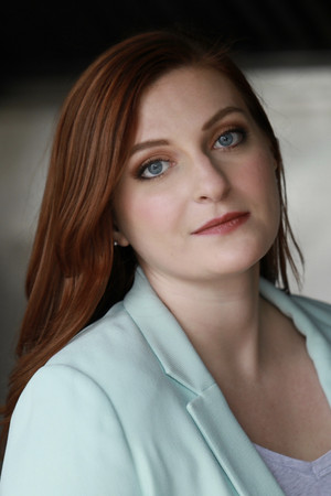 Photo of Kate Pelini from the Latest Netflix gallery