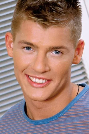 Photo of Damian Dickey from the Latest Netflix gallery