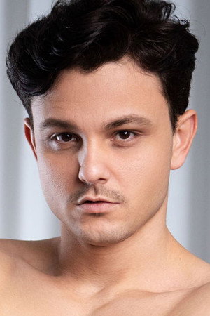 Photo of Enzo Muller from the Latest Netflix gallery