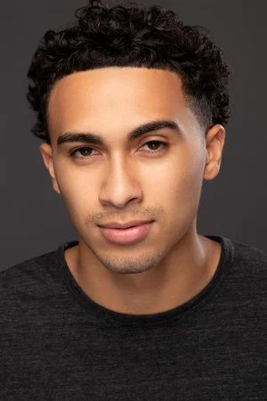 Photo of Xavier Smalls from the Latest Netflix gallery