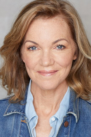 Photo of Lisa Carswell from the Latest Netflix gallery