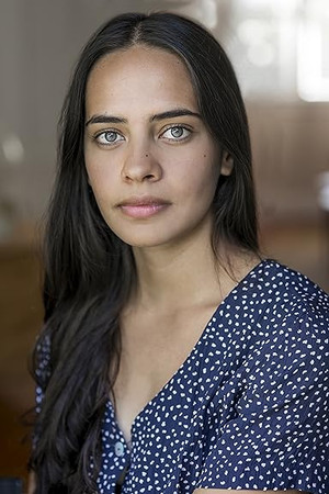 Kiri Naik photo