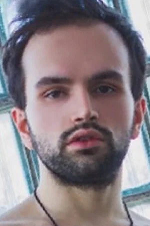Photo of Chester Stevens from the Latest Netflix gallery