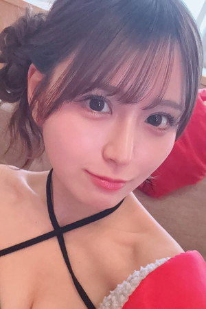 Photo of Rin Seo from the Latest Netflix gallery