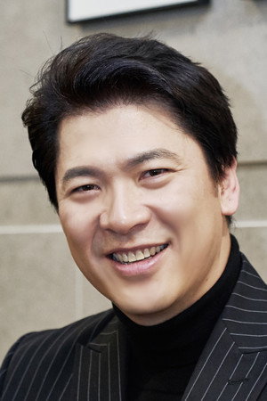 Kim Sang-kyung photo