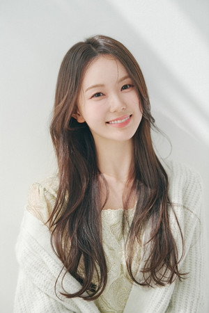 Photo of Han Yoo-eun from the Latest Netflix gallery