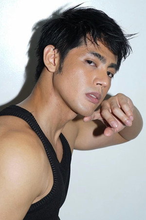 Photo of Jesse Guinto from the Latest Netflix gallery