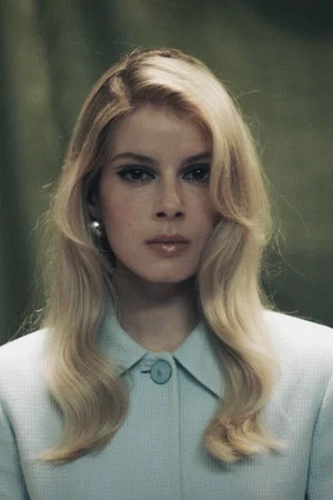 Photo of Alma Noce from the Latest Netflix gallery