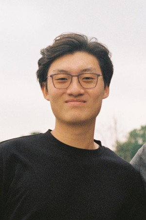 Photo of Yunqi Richard Li from the Latest Netflix gallery
