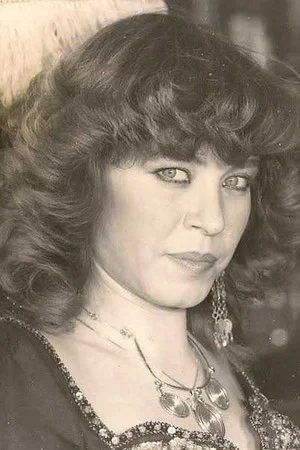 Photo of Ayşegül Ünsal from the Latest Netflix gallery