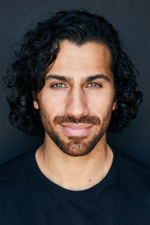 Photo of Sean Mann from the Latest Netflix gallery