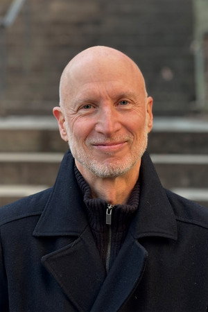 Photo of Billy Shebar from the Latest Netflix gallery