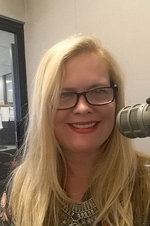 Photo of Elizabeth Cox from the Latest Netflix gallery
