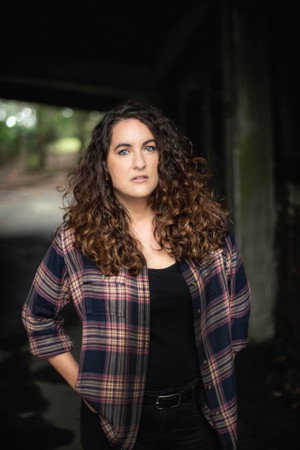 Photo of Melissa Brattoni from the Latest Netflix gallery