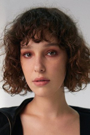 Eylül Su Sapan photo